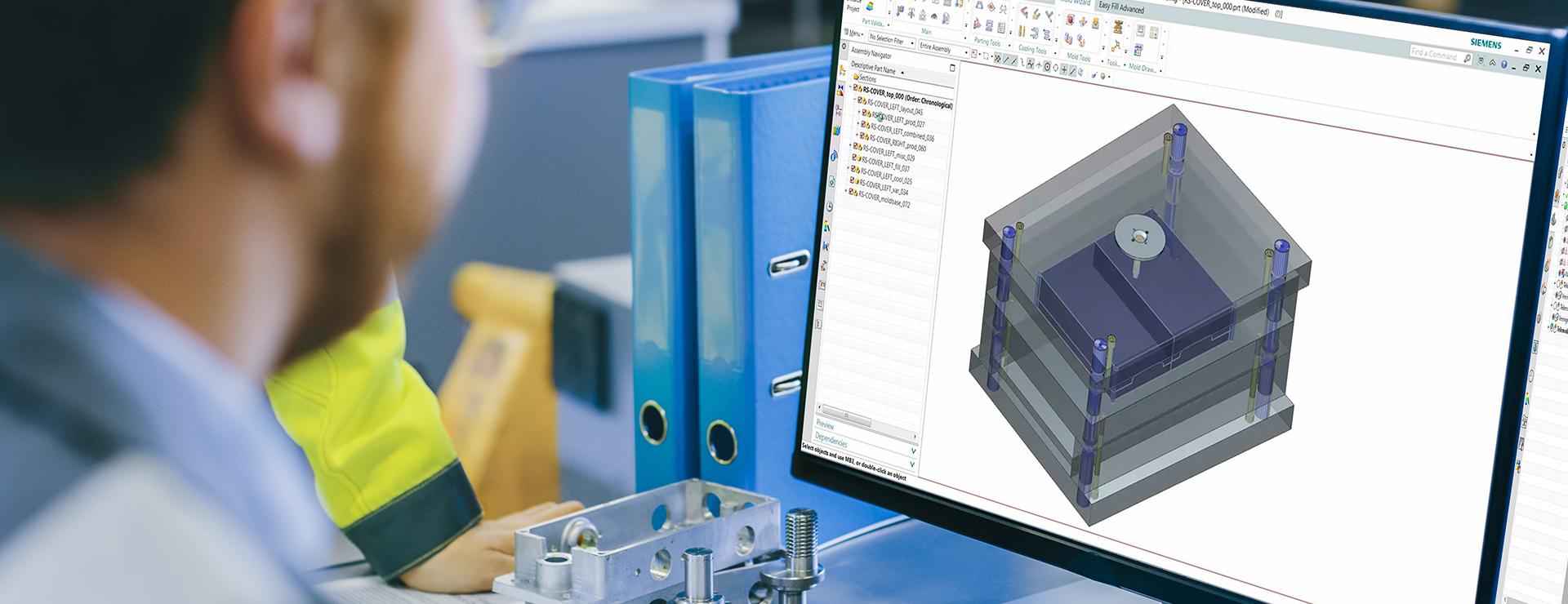 Konstrukteur vor Monitor mit Siemens NX Mold Wizard